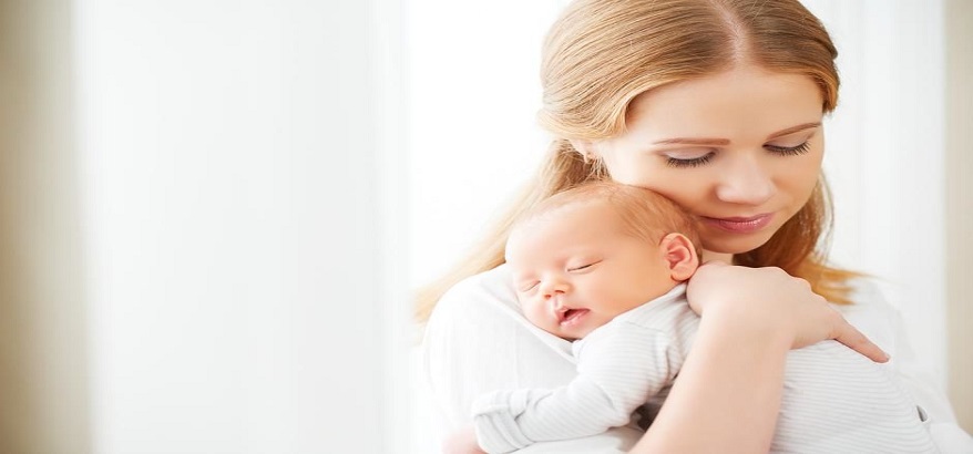 Mengungkap Fakta Menarik Dari Menggendong Bayi